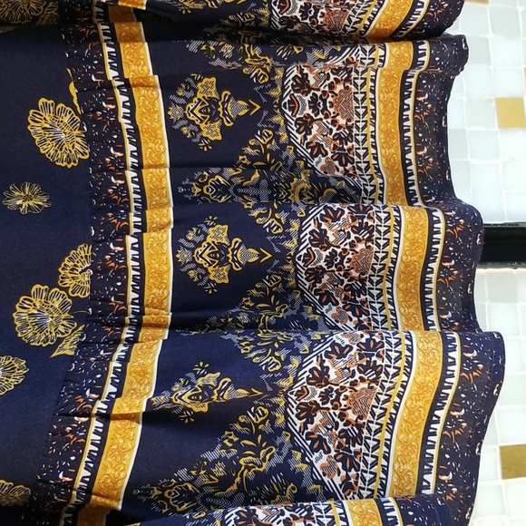 Carolina Belle Dress - Picture 4 of 5